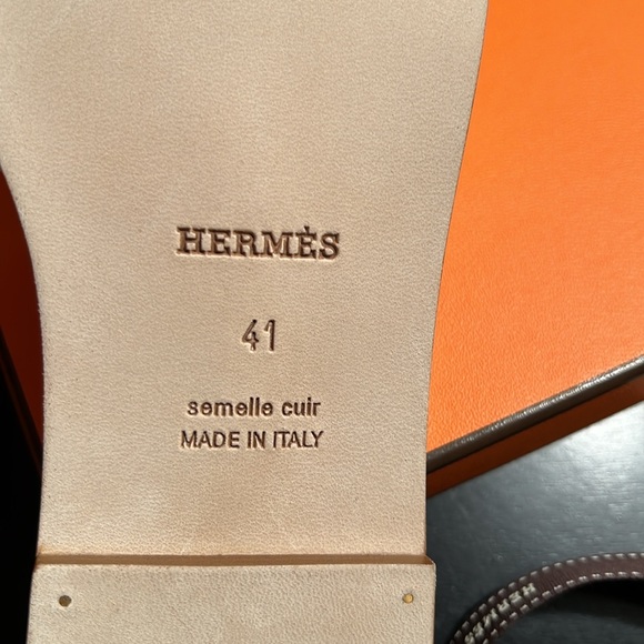 🔥 💯 Authentic Hermes’ Paris Oran Sandal - Picture 3 of 6